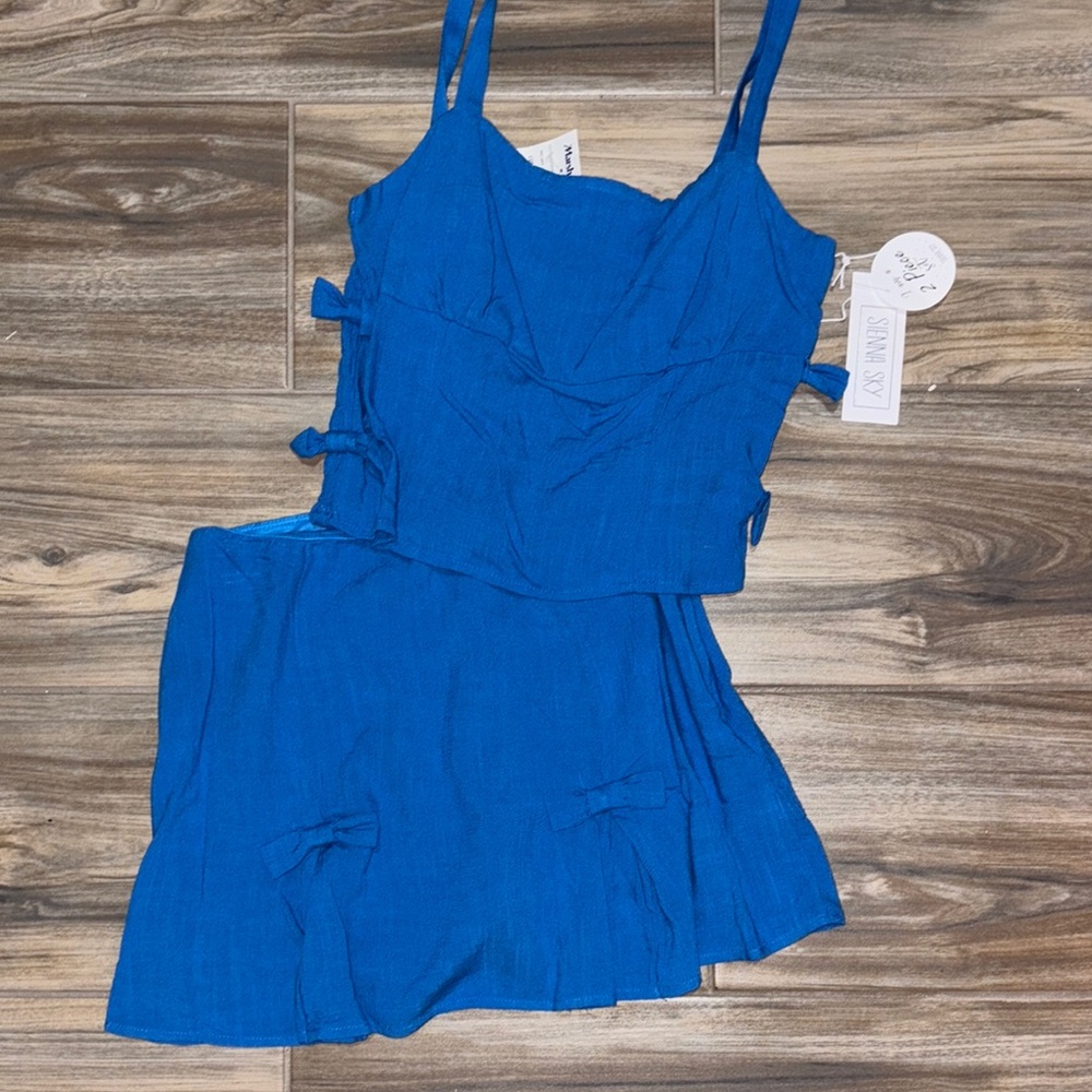 Blue Two-Piece Set with Bow Details